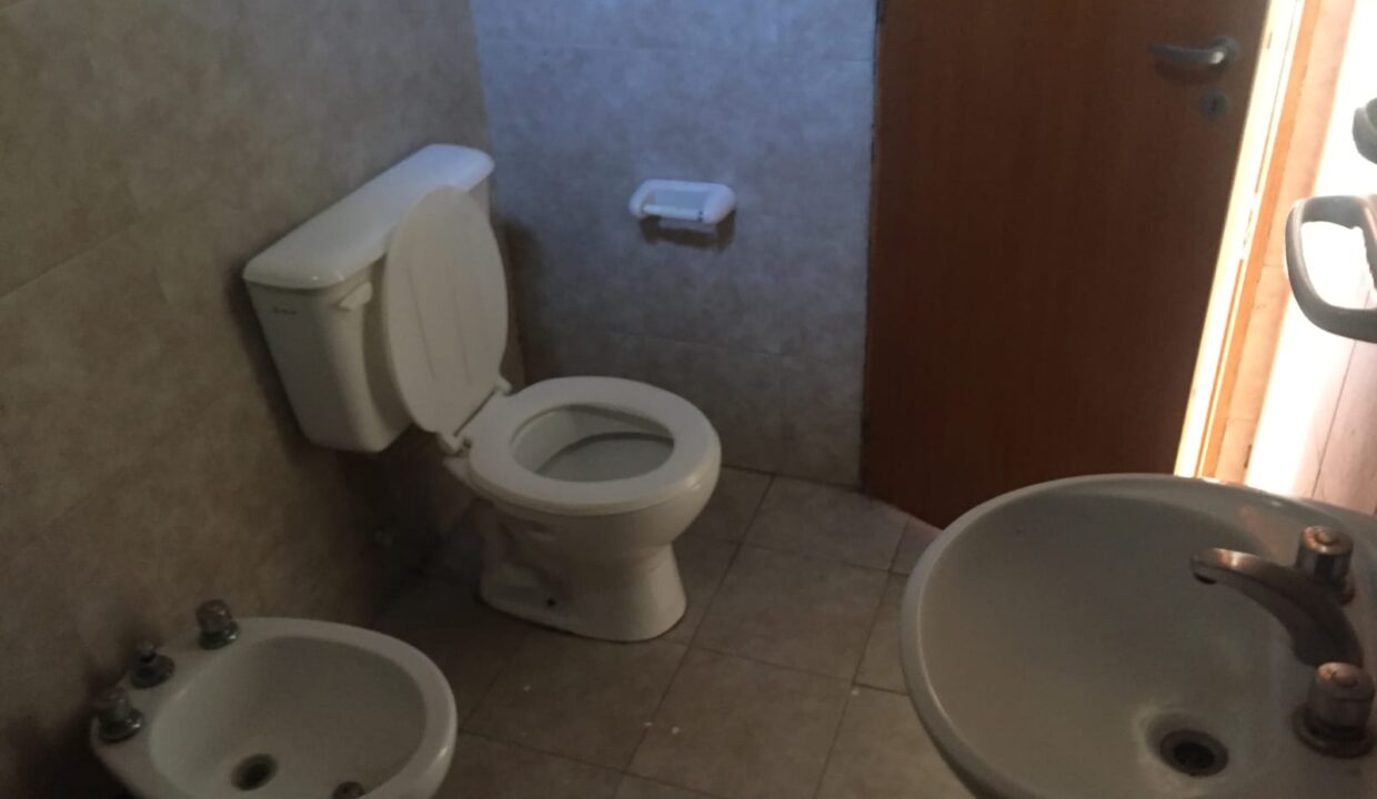 WhatsApp Image 2025-04-11 at 09.09.27