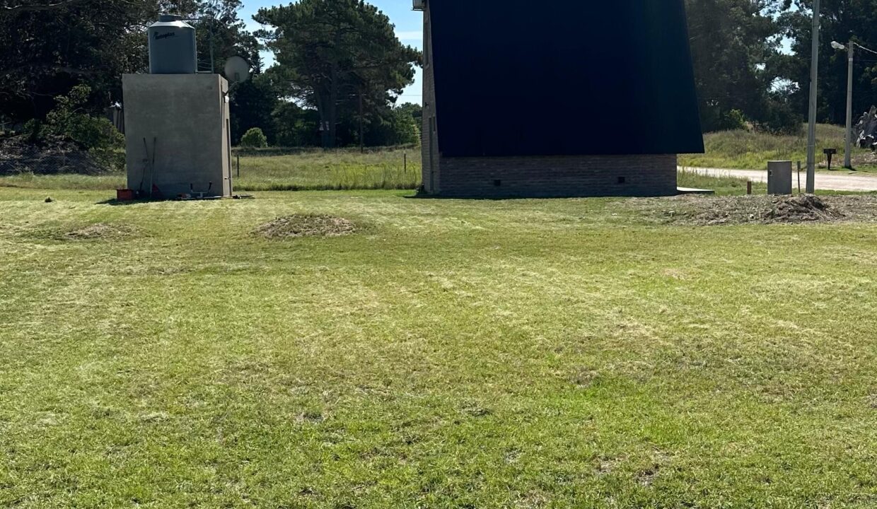 WhatsApp Image 2025-09-05 at 09.07.50